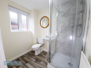 En-Suite- click for photo gallery